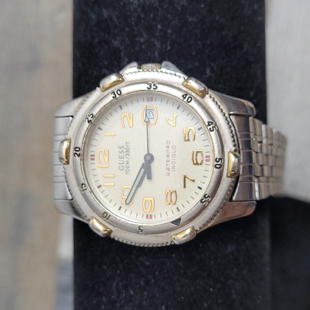 Guess Watch